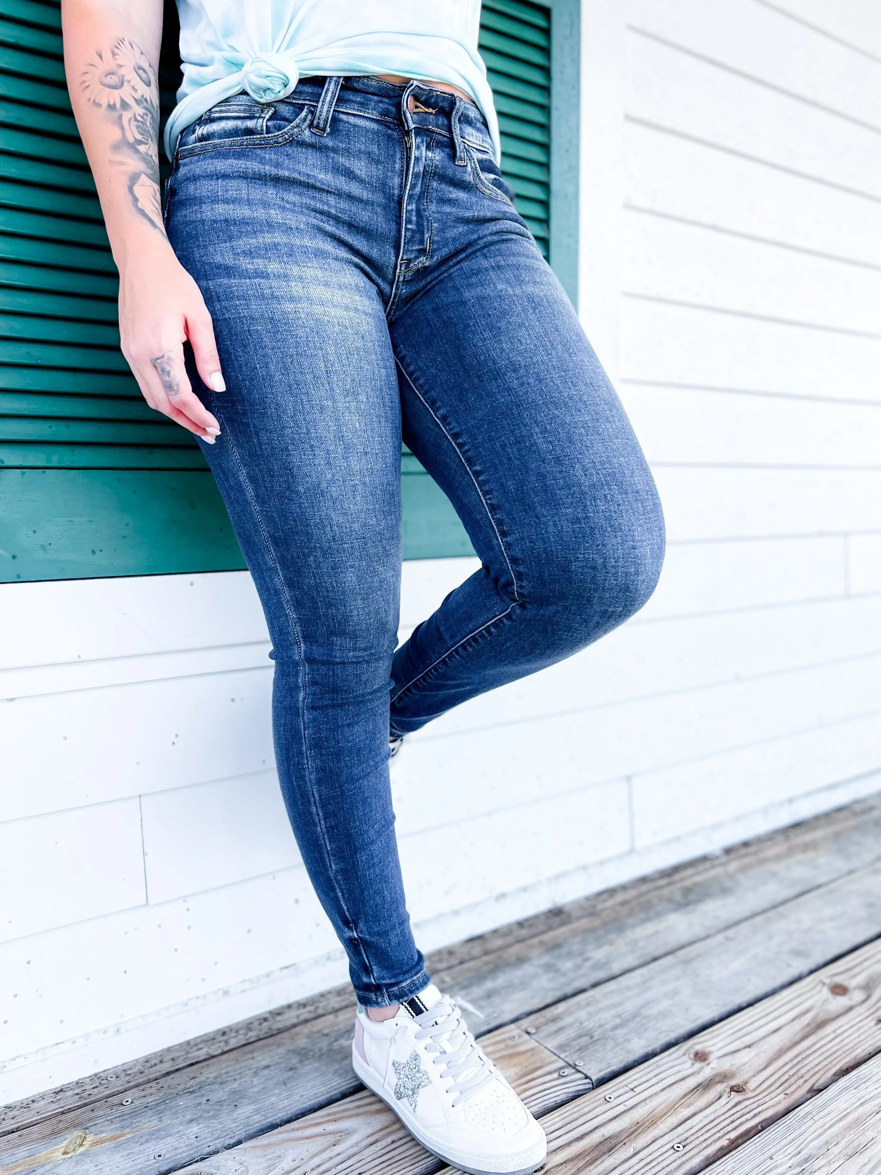 Judy Blue  8 Days A Week  Medium Wash Mid Rise Skinny jeans with Handsanding
