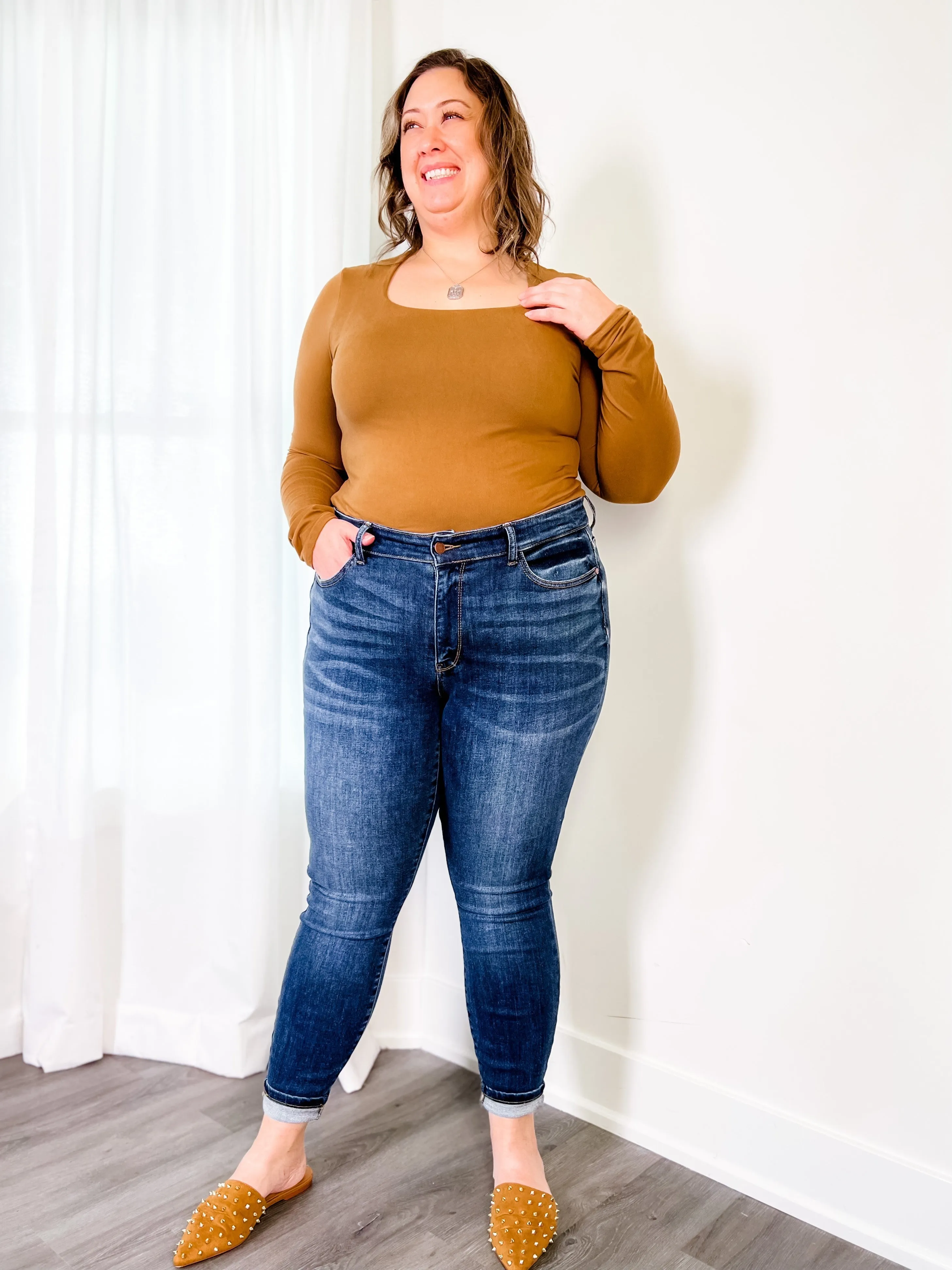 Judy Blue  8 Days A Week  Medium Wash Mid Rise Skinny jeans with Handsanding