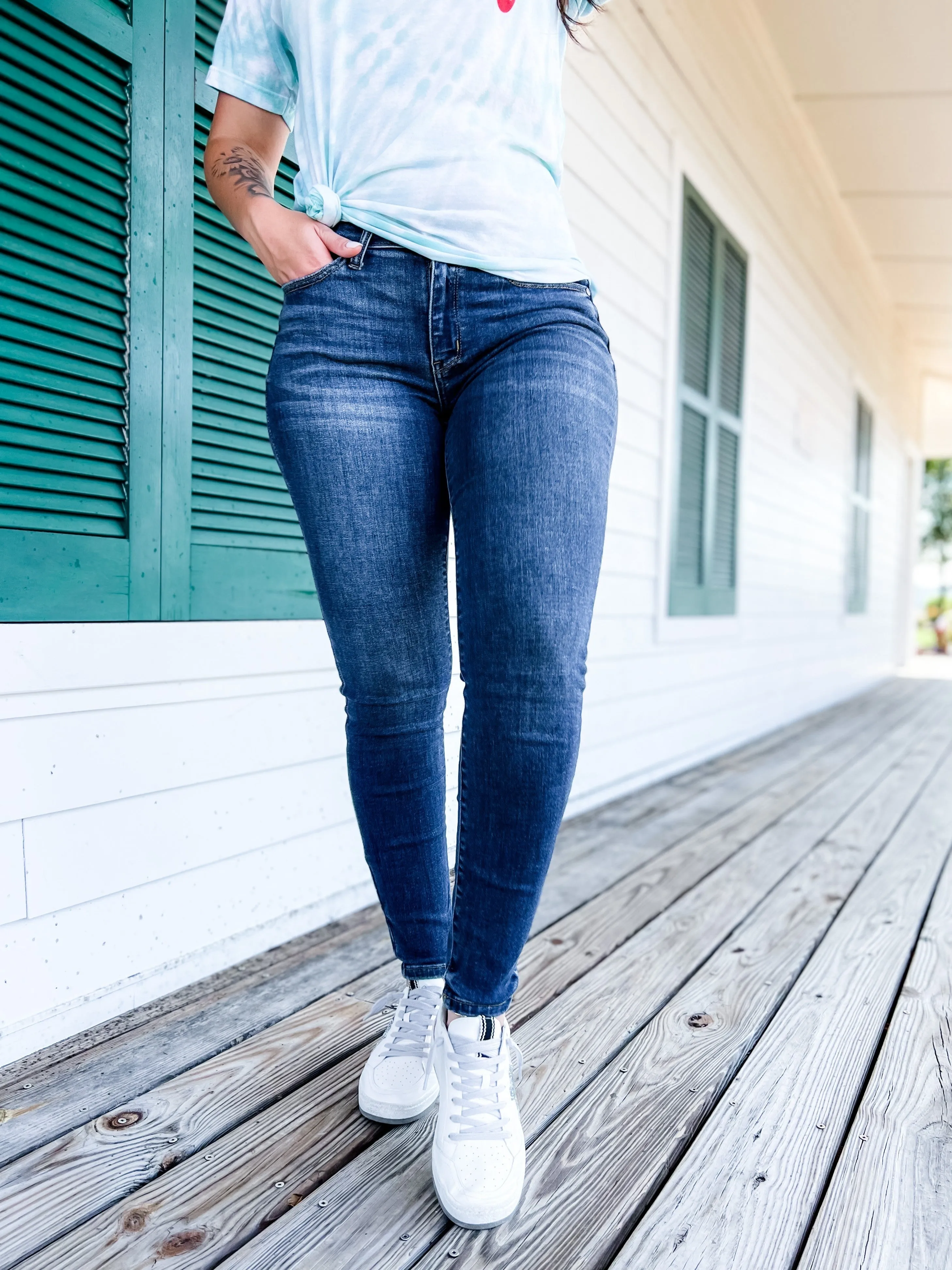 Judy Blue  8 Days A Week  Medium Wash Mid Rise Skinny jeans with Handsanding