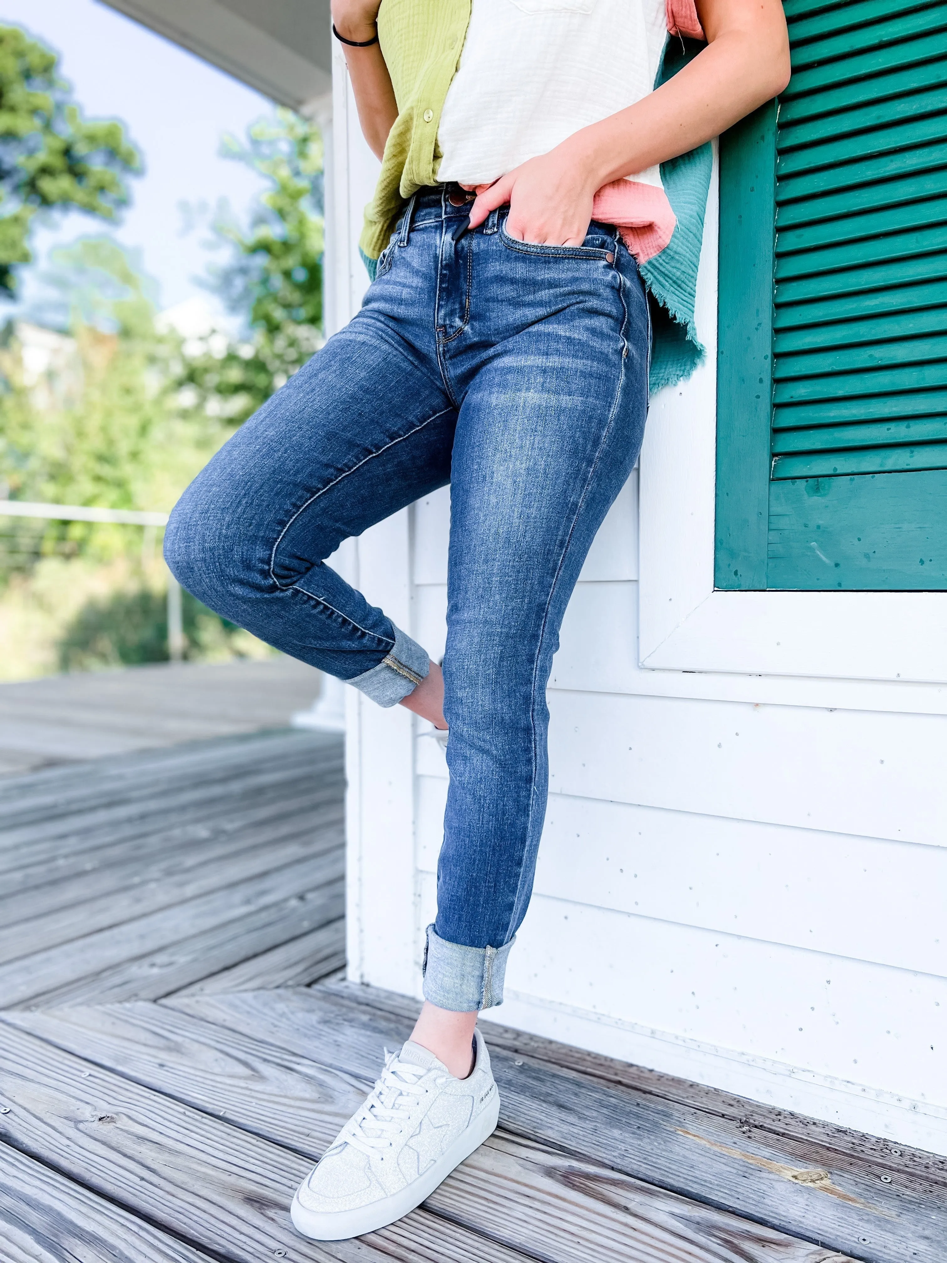 Judy Blue  8 Days A Week  Medium Wash Mid Rise Skinny jeans with Handsanding