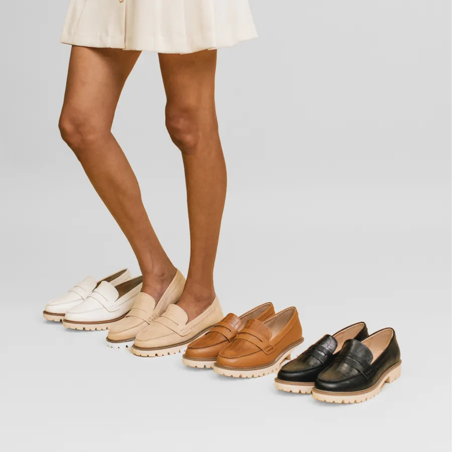 KENLY FAUX LEATHER LOAFER FLATS IN WIDE