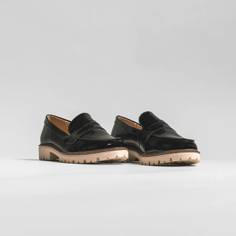 KENLY FAUX LEATHER LOAFER FLATS IN WIDE