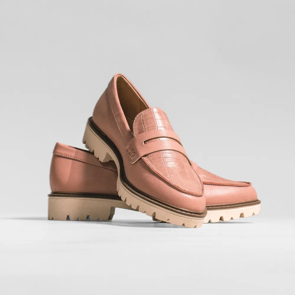 KENLY FAUX LEATHER LOAFER FLATS IN WIDE