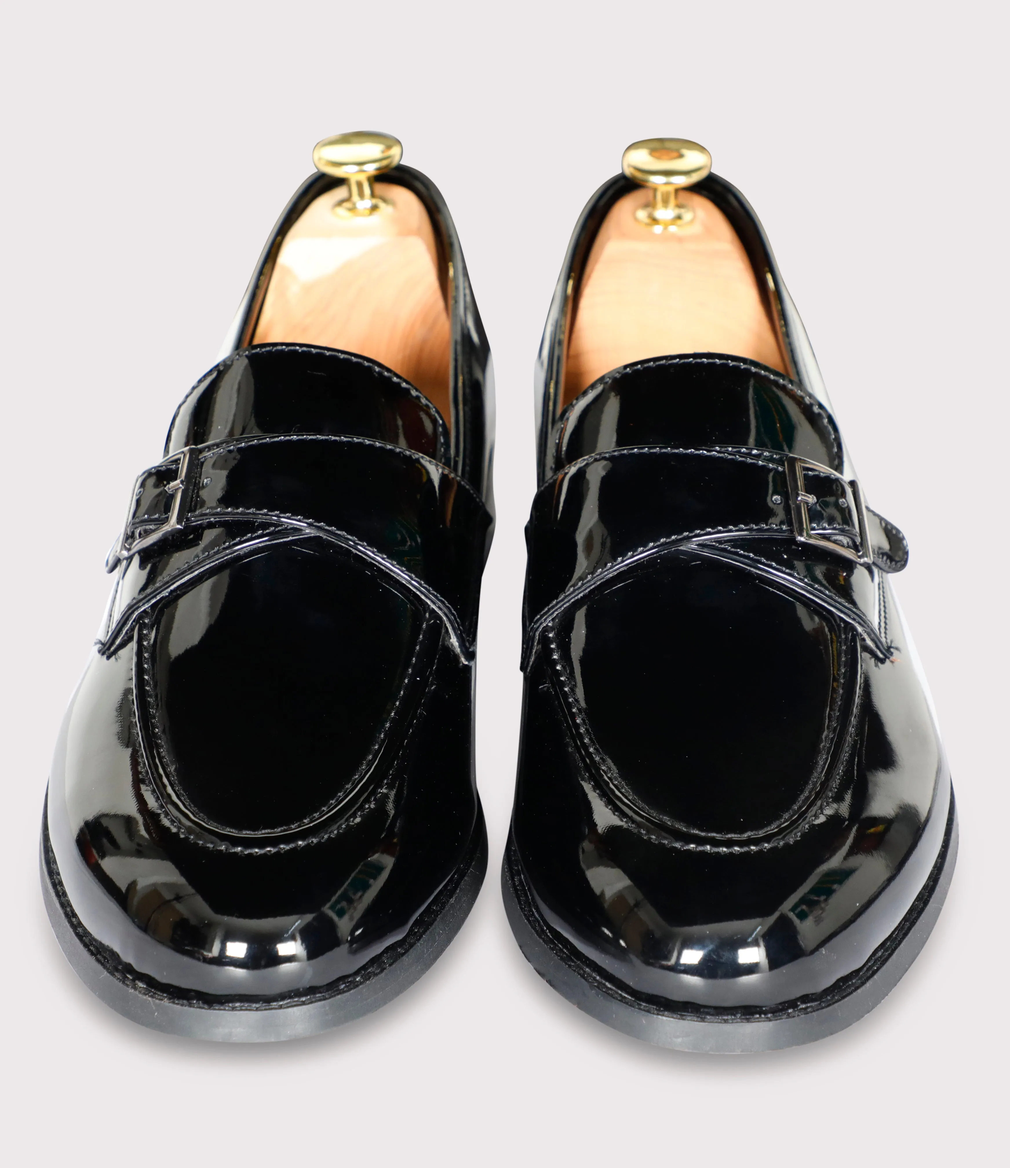 Macan Single Monks - Black Patent