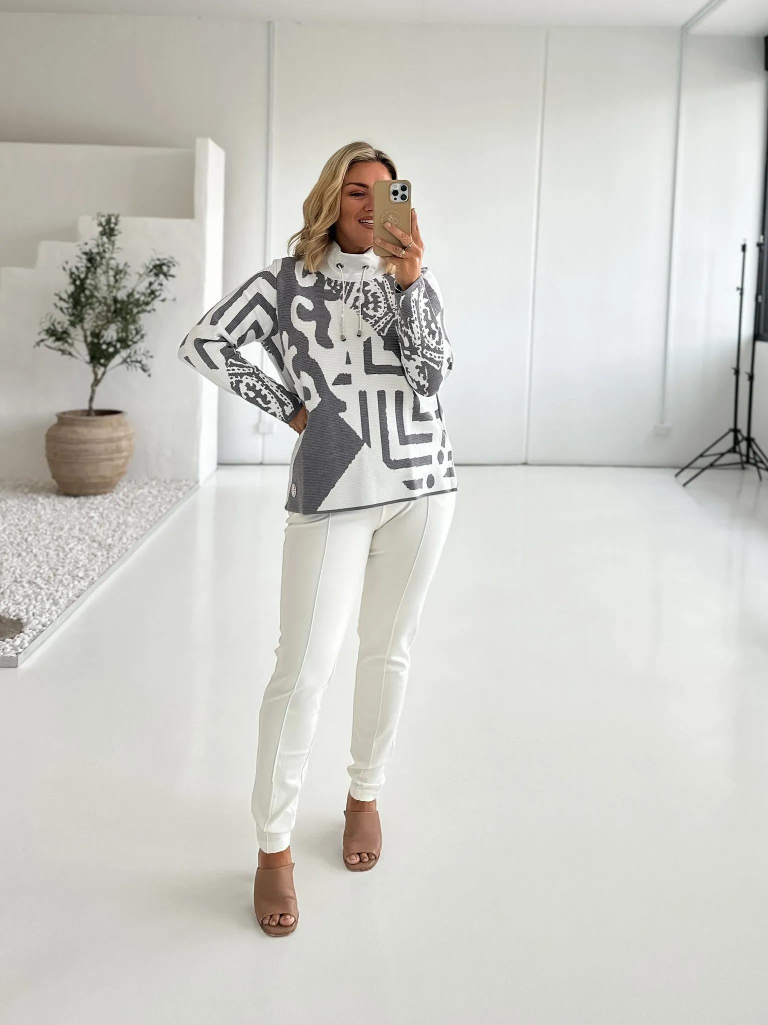 MONARI JERSEY ZIP PANTS